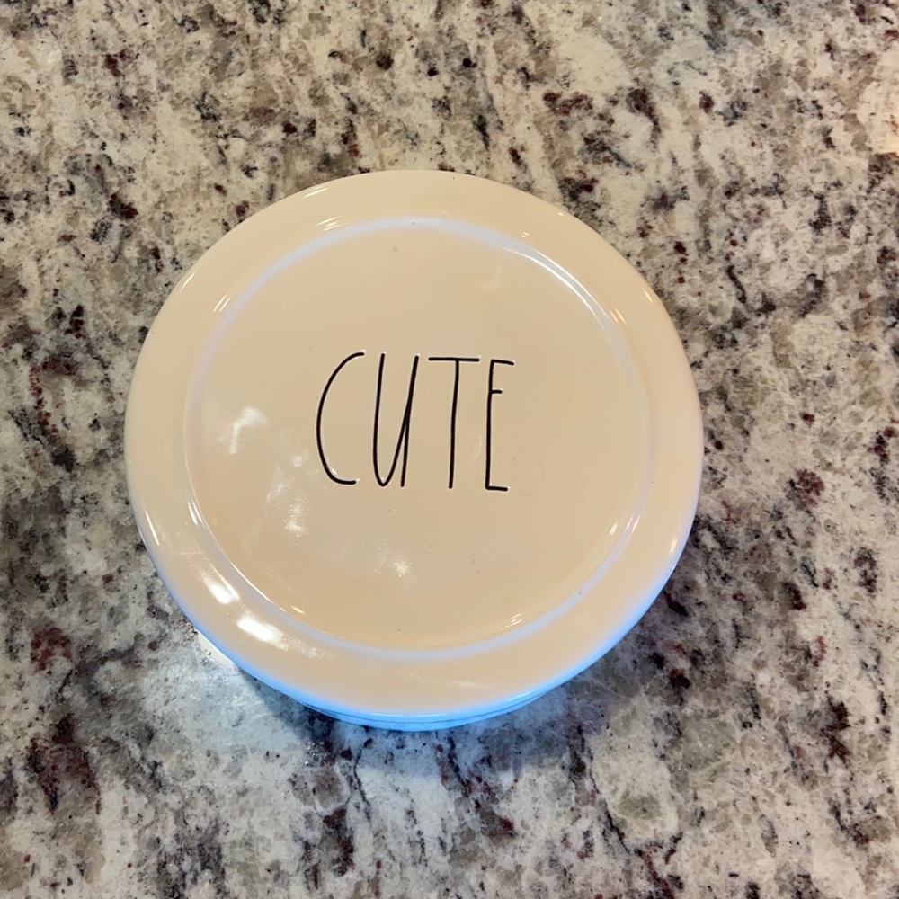 Rea Dunn trinket box